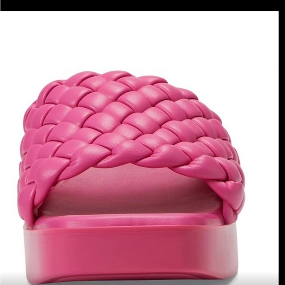 NEW DOLCE VITA goldy braided sandal in fuschia. Sold out everywhere! Sturdy - Picture 5 of 6